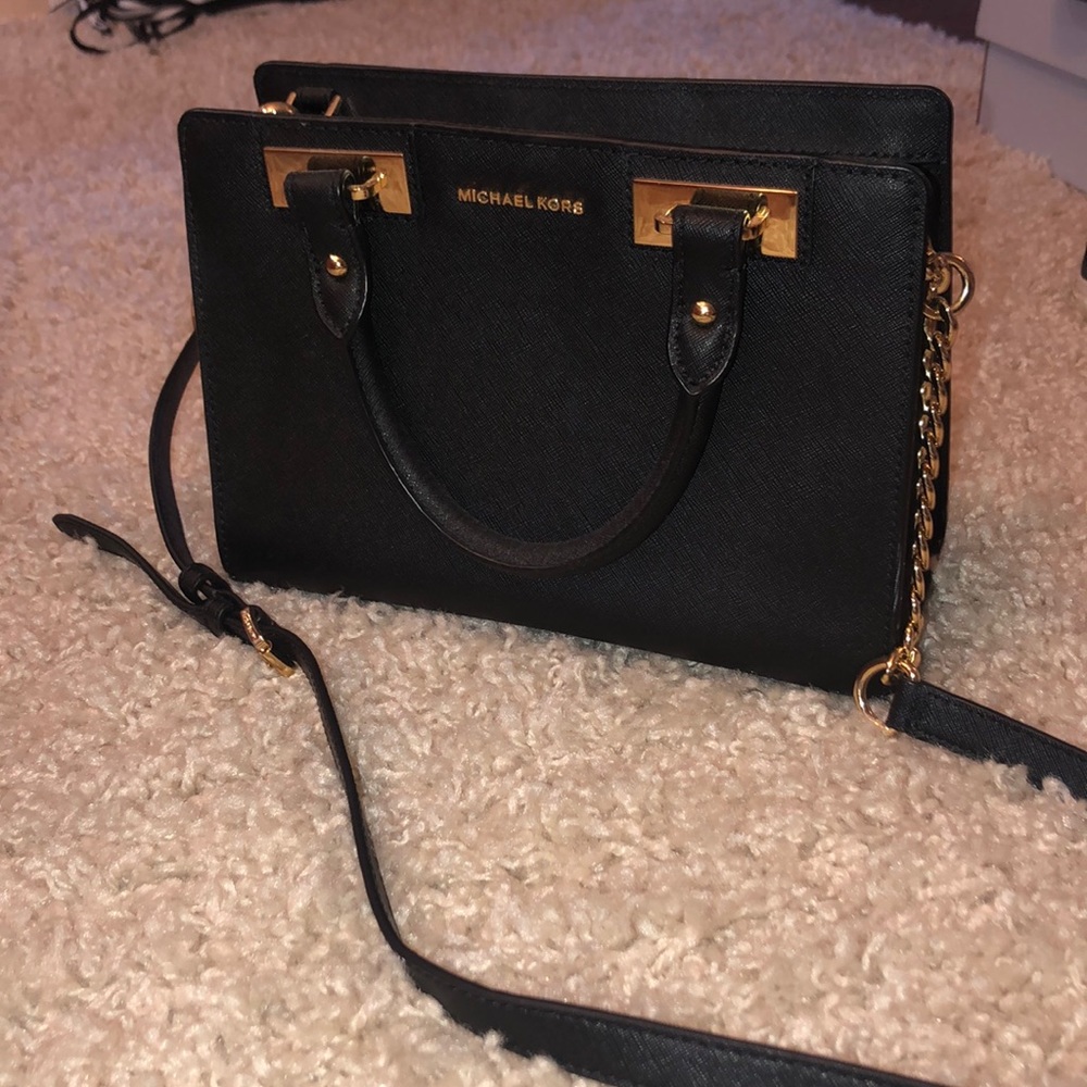 Michael Kors Crossbody bag or handbag